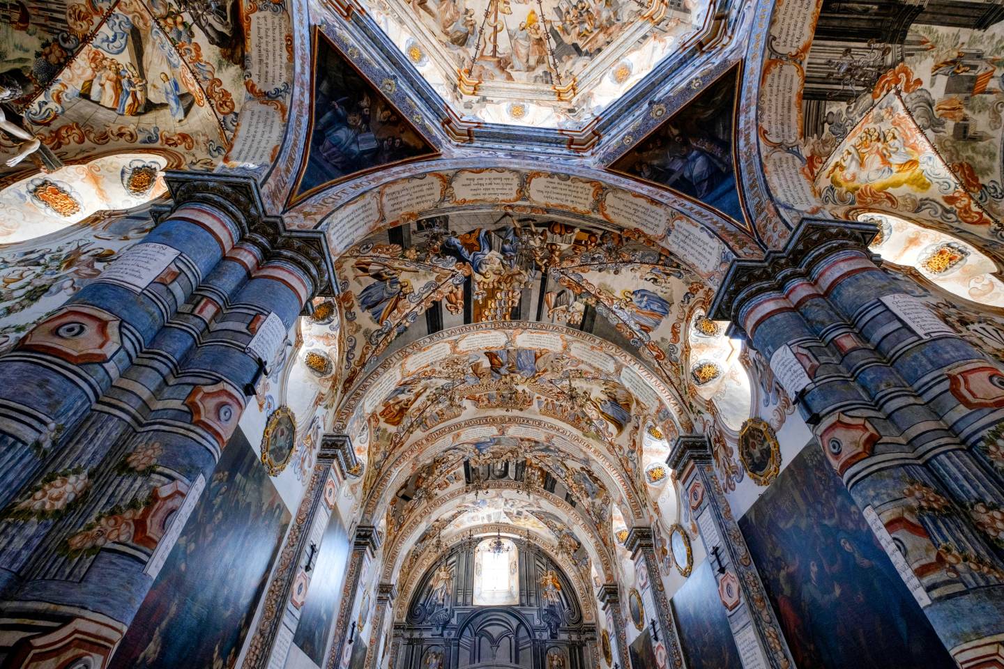 Santuario de Atotonilco & Winery Experience